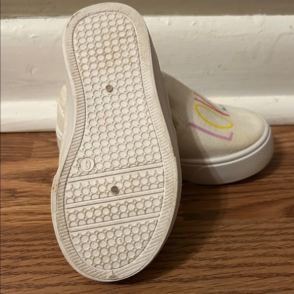 Rea Dunn Canvas Slip-On Shoes - Cream with Rainbow Design - Picture 5 of 5
